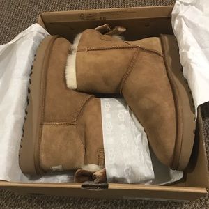 Mini Bailey Bow Uggs